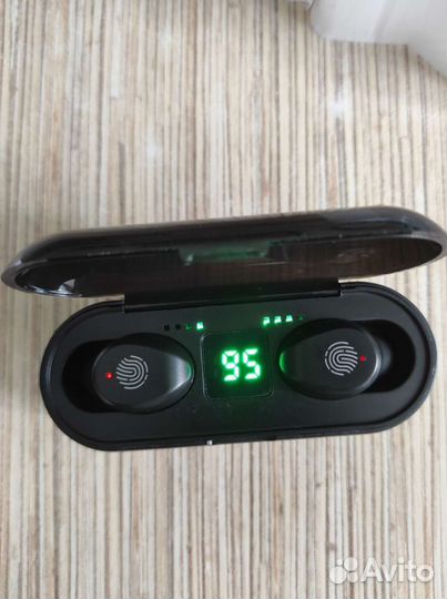 Вакуумные наушники беспроводные