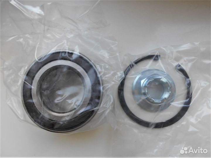 Передний ступичный подшипник Ford Tourneo Connect