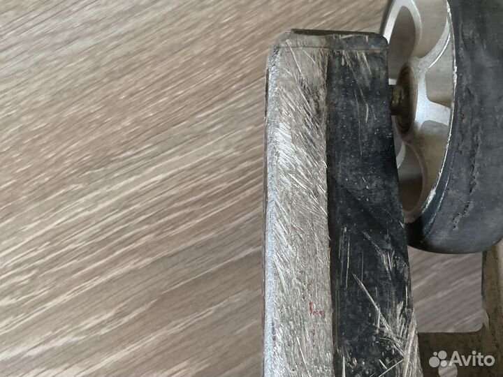 Продаю доску tech team