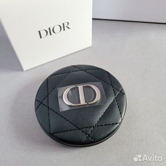 Зеркало Dior кожаное. Оригинал