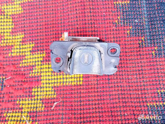 Личинка замка багажника Toyota Caldina