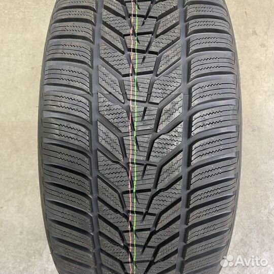 Hankook Winter I'Cept Evo 3 W330 255/35 R19 96V