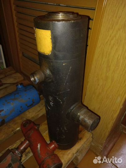 Гидроцилиндр 3х штоковый подьема кузова камаз