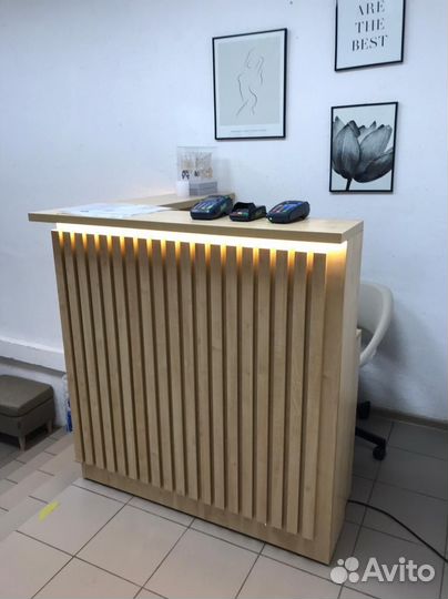 Стойка администратора / Ресепшн