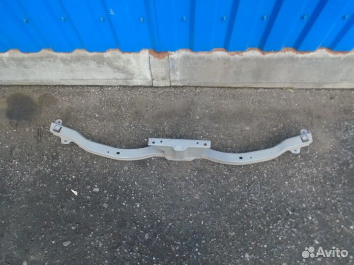 Nissan Nissan 62290-AW70 Усилитель бампера верхний