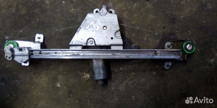 Стеклоподъемник задний правый Opel Vectra B