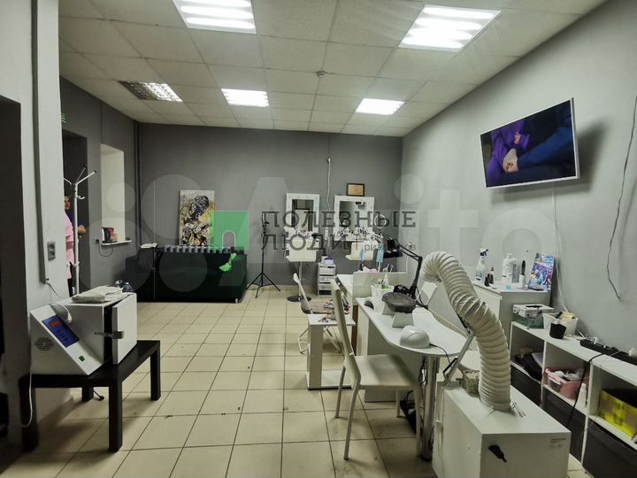 Продаётся нежилое помещение