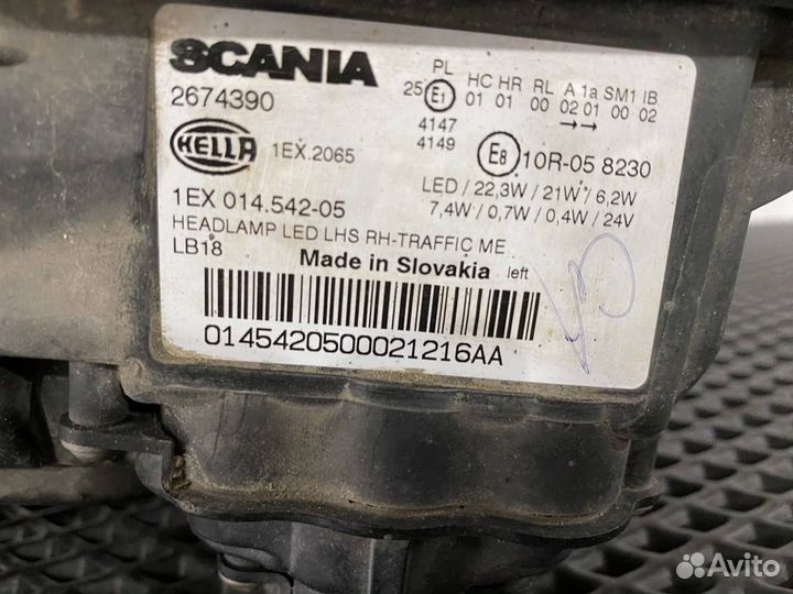 Фара левая Scania 6-series 2674390