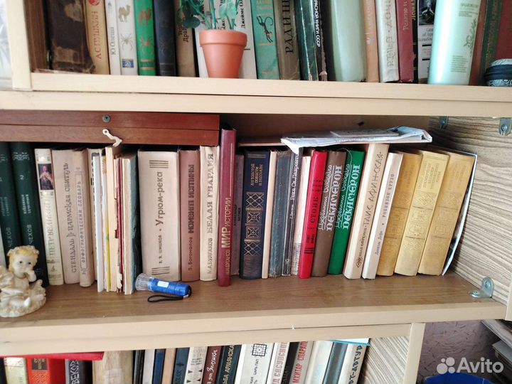 Продаю книги