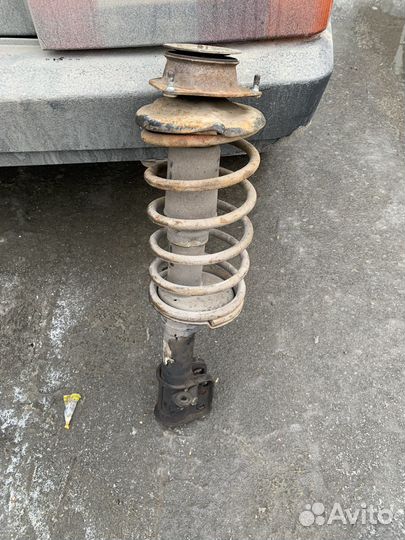 Стойка передняя левая в сборе ваз 2114