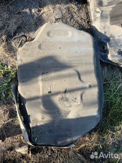 Бензобак Мазда 626 ge