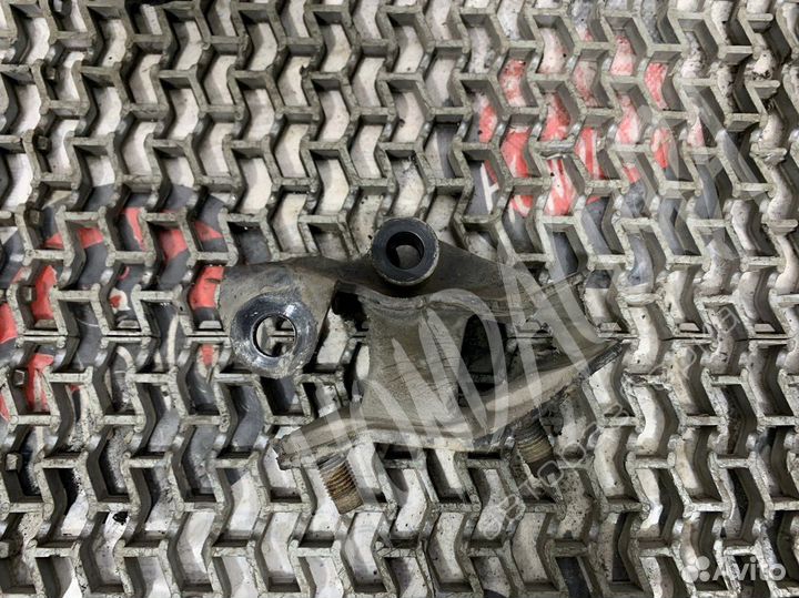 Подушка крепления кпп Honda Accord