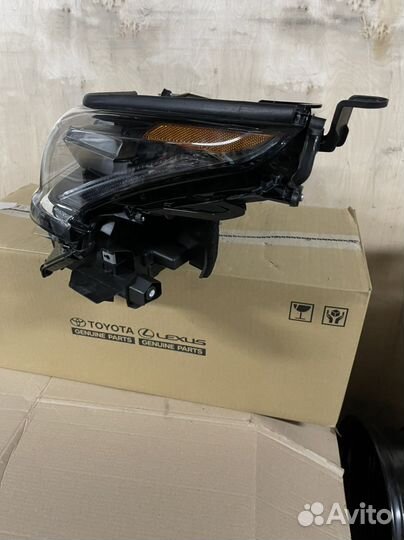 Фара левая Lexus LX идеал оригинал на 2 блока