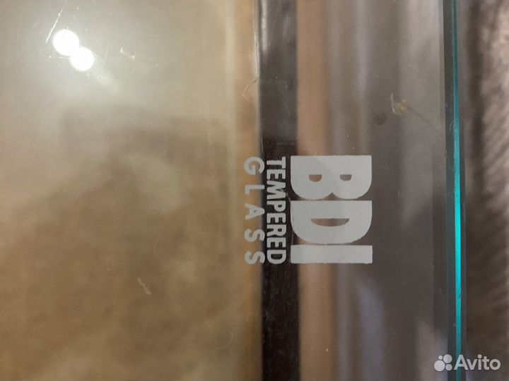 Стеклянная тумба под тв