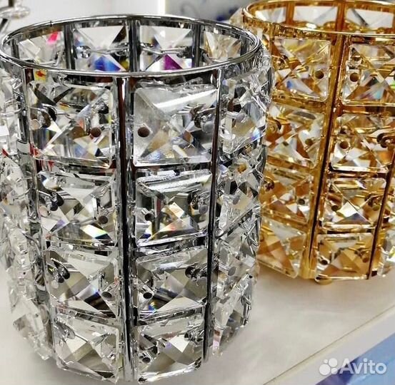 Стакан-подставка для кистей и инструментов