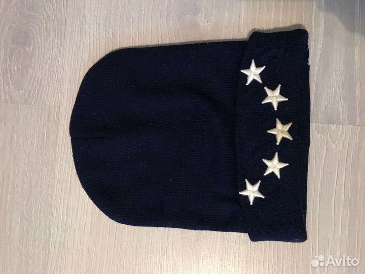 Шапка женская 4 штуки весна и 1 зима