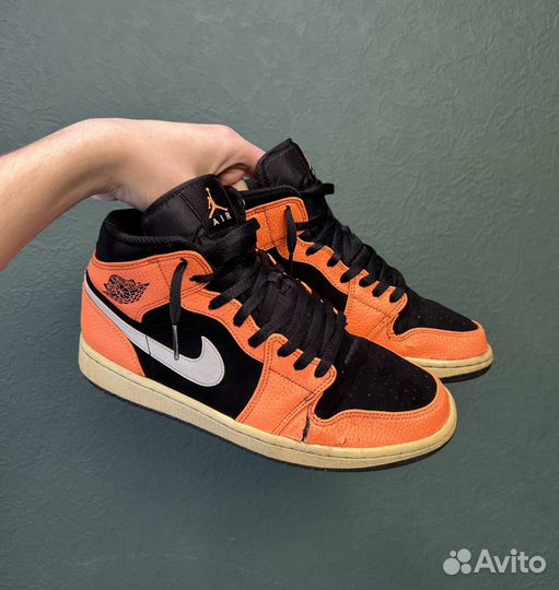 Nike air jordan 1 mid black cone оригинал