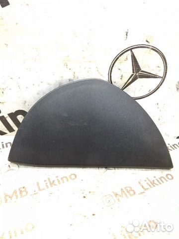 Накладка торпедо правая Mercedes S-Class W221