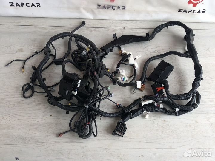 Infiniti Q70 Проводка моторного отсека