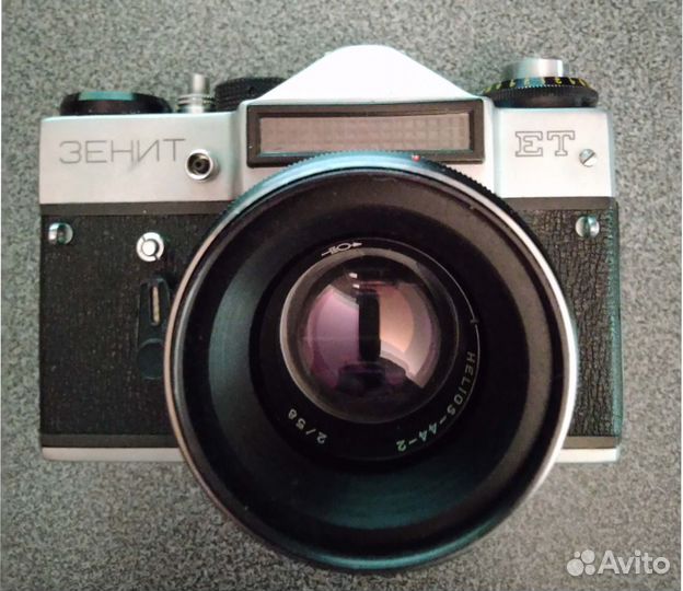 Зеркальный фотоаппарат Зенит ет