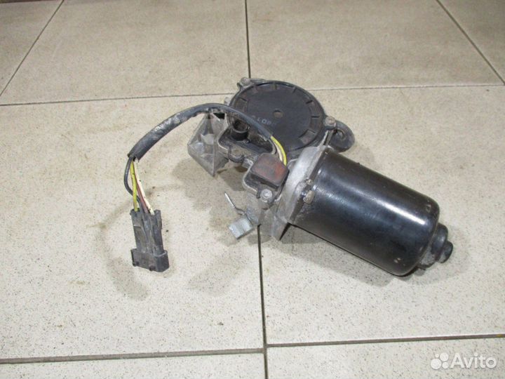 Моторчик стеклоочистителя передний Opel Vectra C