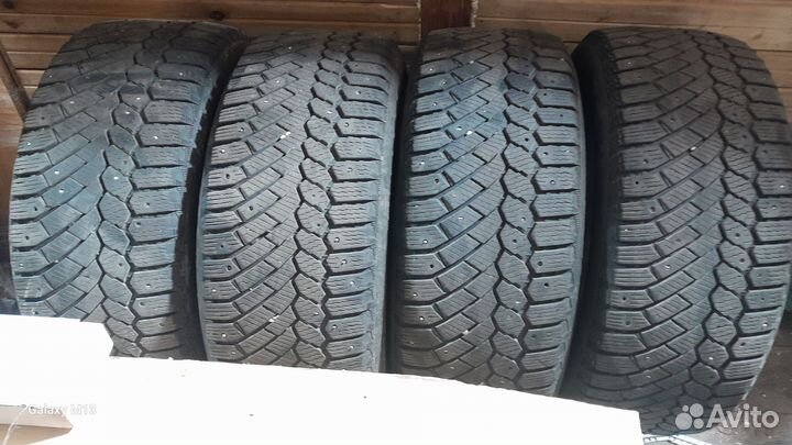 Gislaved Nord Frost 200 235/55 R17 103