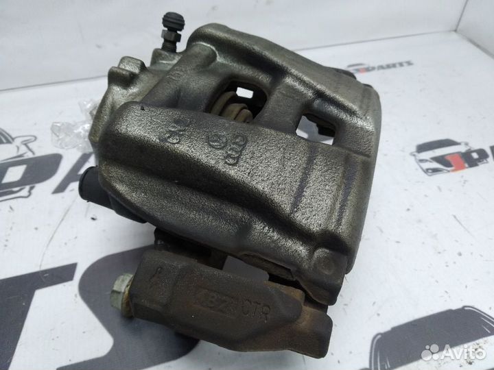 Суппорт тормозной передний Volkswagen Tiguan I рес