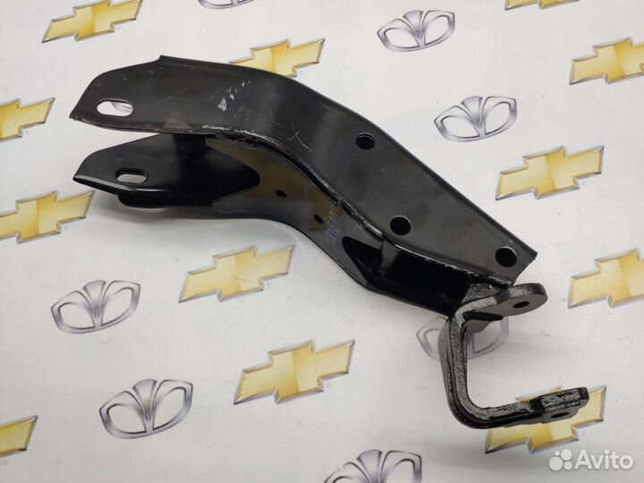 Кронштейн опоры задней Daewoo Nexia/Lanos