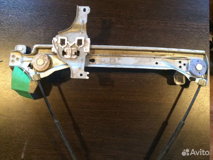 Электростеклоподъемник задний лев. Renault Fluence