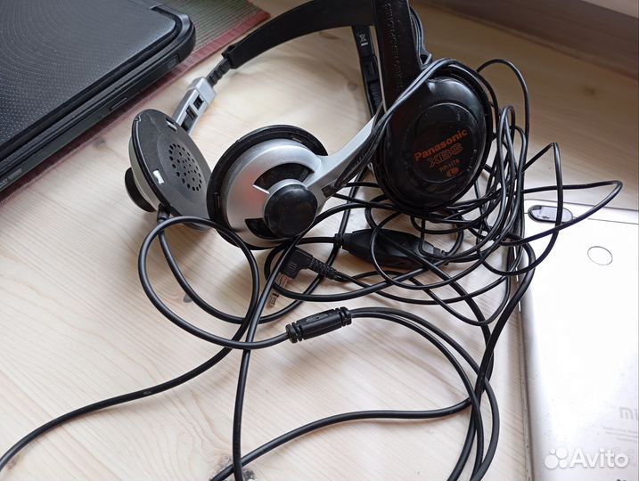 Смартфоны Xiaomi redmi, чехлы, наушники