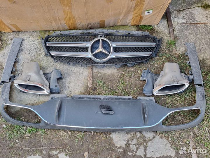 Решётки радиатора и диффузор заднего бампера w213