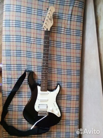 Электрогитара Yamaha EG 112