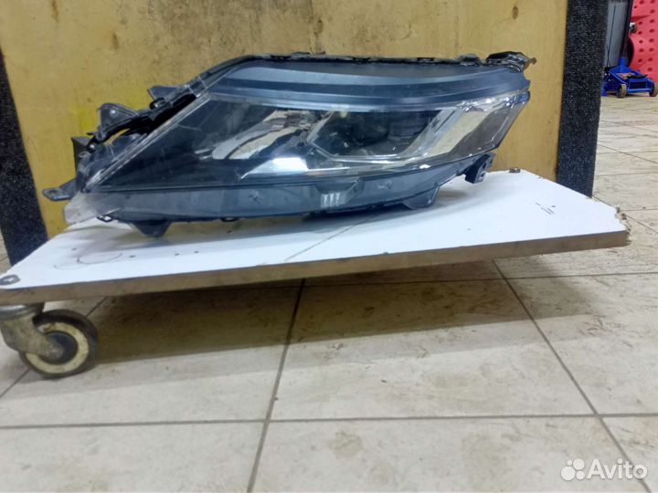 Фары на Mitsubishi Pajero Sport 3 2019-н