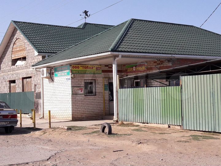 Коттедж 340 м² на участке 10 сот.