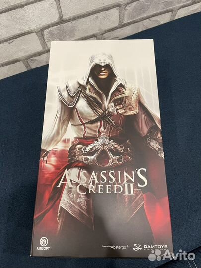 Фигурка Assassin'S Creed 2 Ezio dam toys 1/6