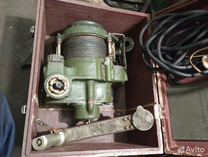 Лебедка электрическая 24 v