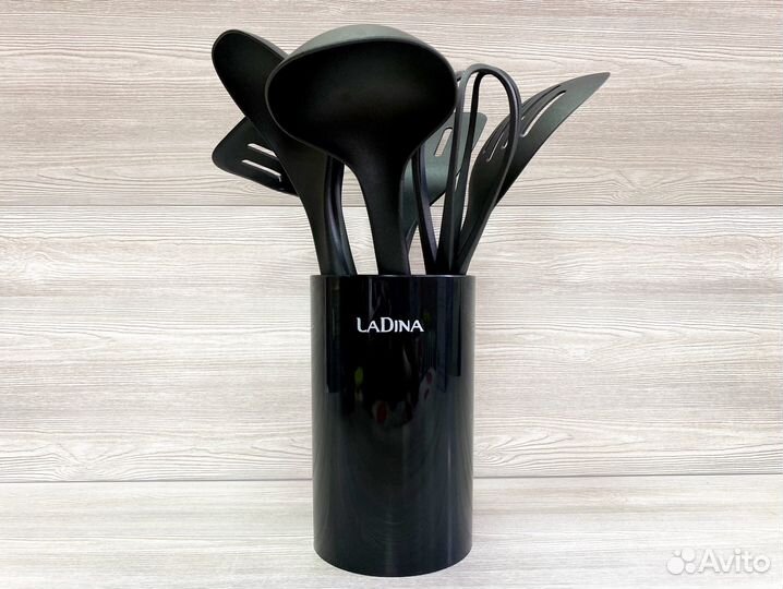 Набор кухонных принадлежностей