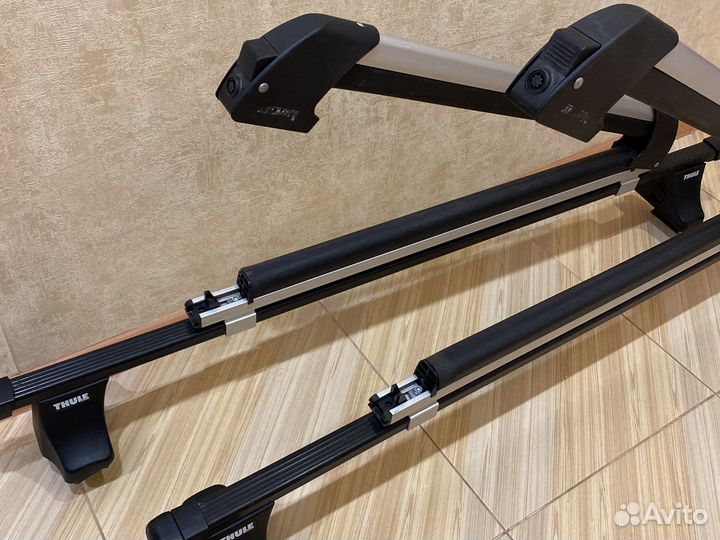 Багажник thule с креплениями для сноуборда и лыж