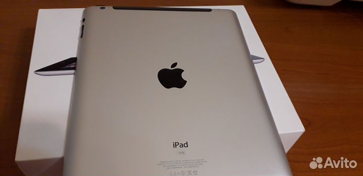 Планшет Apple New iPad 3 поколения