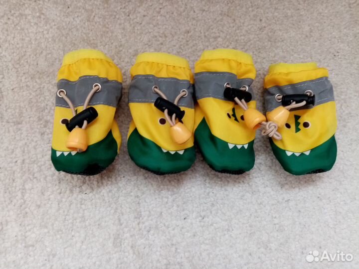 Обувь для собак мелких пород