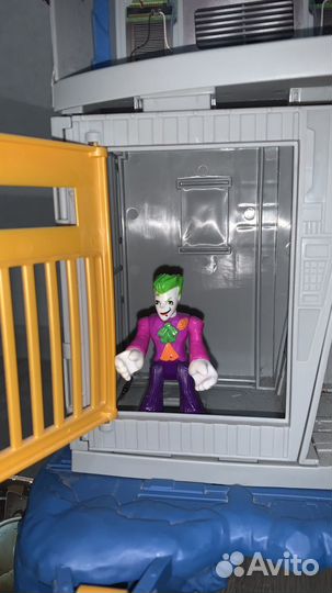 База бэтмена