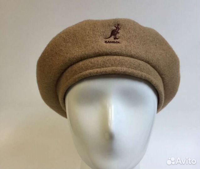 Берет женский зимний