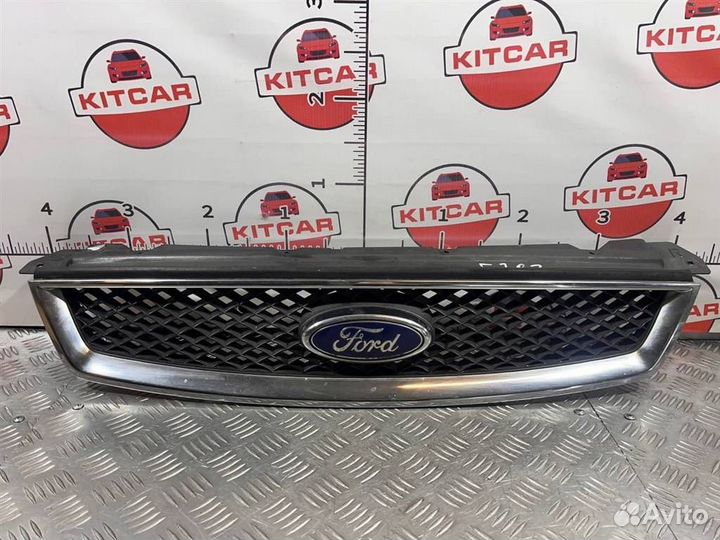 Решетка радиатора Ford Focus 2