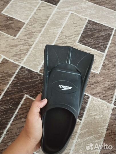 Продам ласты плавательные