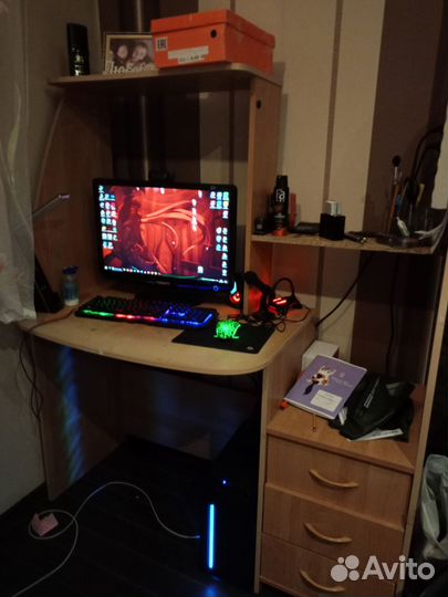 Компьютерный стол бу