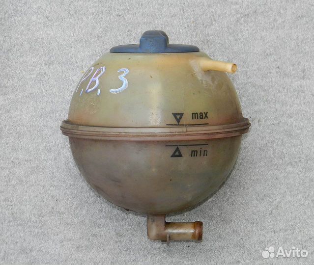 Бачок расширительный VW Passat B3 1.8