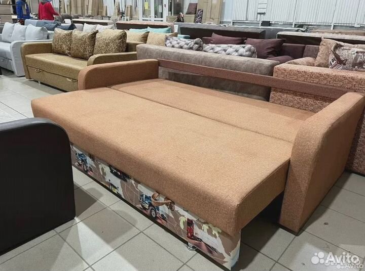 Диван (Бесплатная доставка)