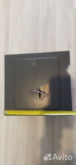 Советский мощный сейф 27 см. * 29 см