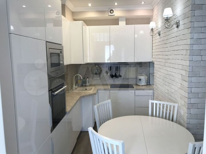 3-к. квартира, 47 м², 10/19 эт.