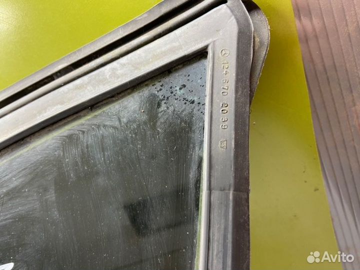 Стекло заднее правое Mercedes-Benz E-Class S124